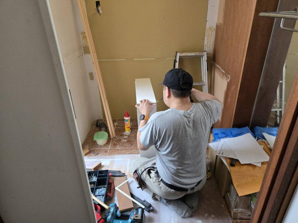 洗濯機用台作成中